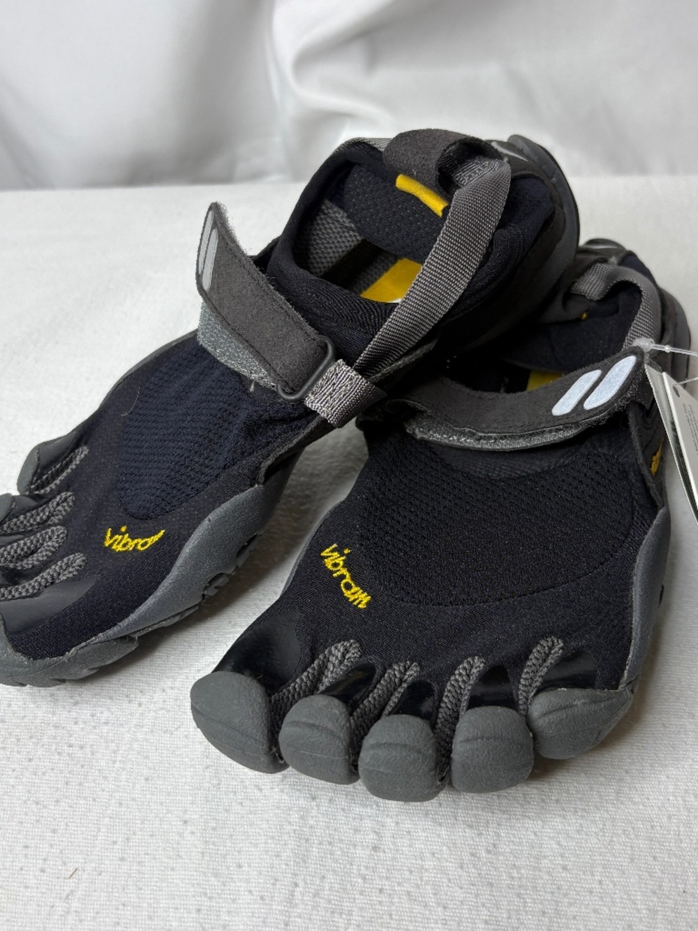 NEW Vibram FiveFingers W4485 TrekSport Minimalist Toe Shoes Womens Size 37 NWT